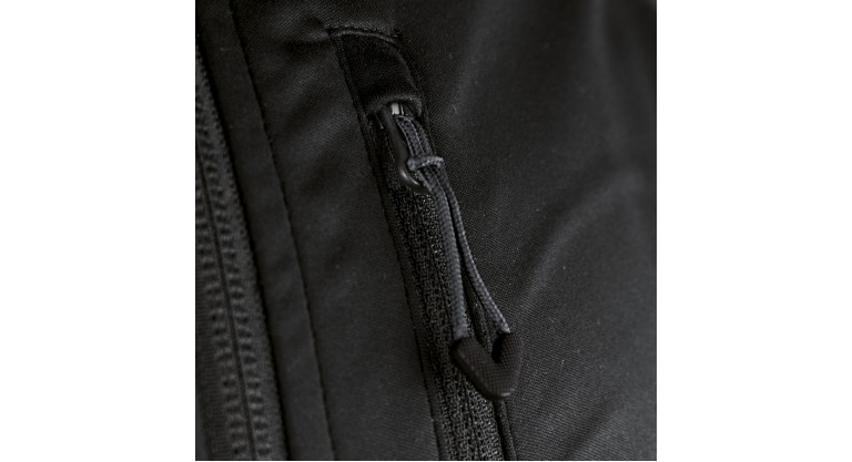 Легка софтшел-куртка